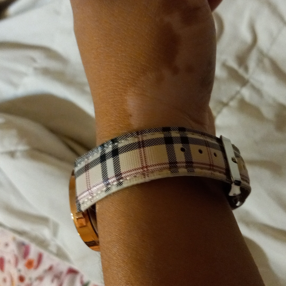Watch ⌚ - Picture 5 of 7